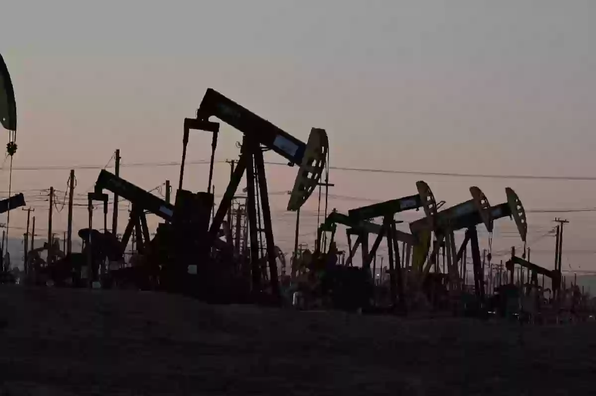  قرار سعودي عن خفض انتاج النفط يقابله تراجع مفاجئ في الأسعار