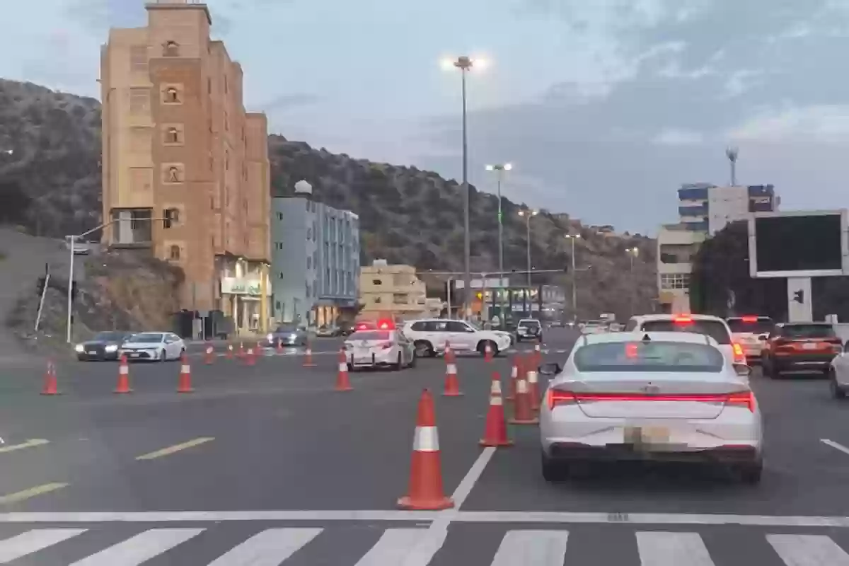 بلدية القطيف تُعلن إغلاق طريق الملك عبدالعزيز بدءًا من اليوم