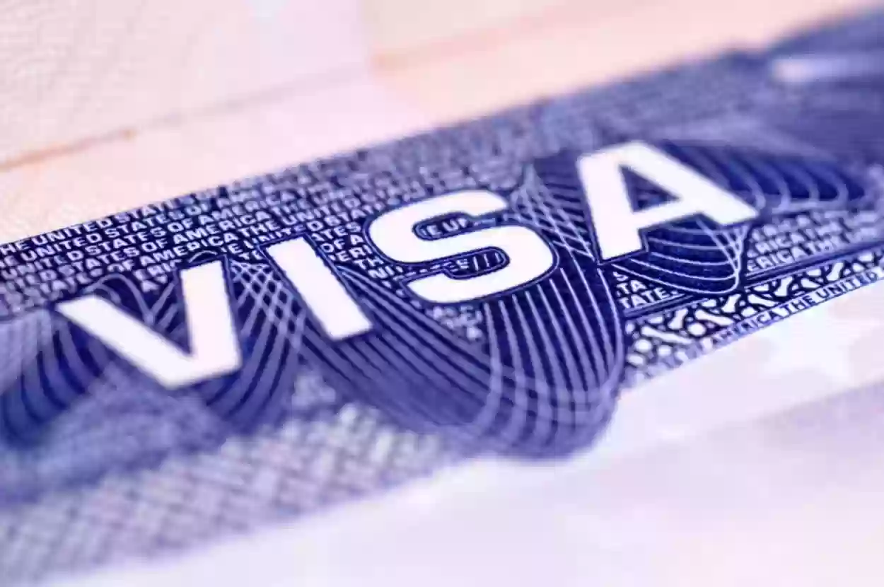  تأشيرة السياحة الصادرة من مكتب العمل