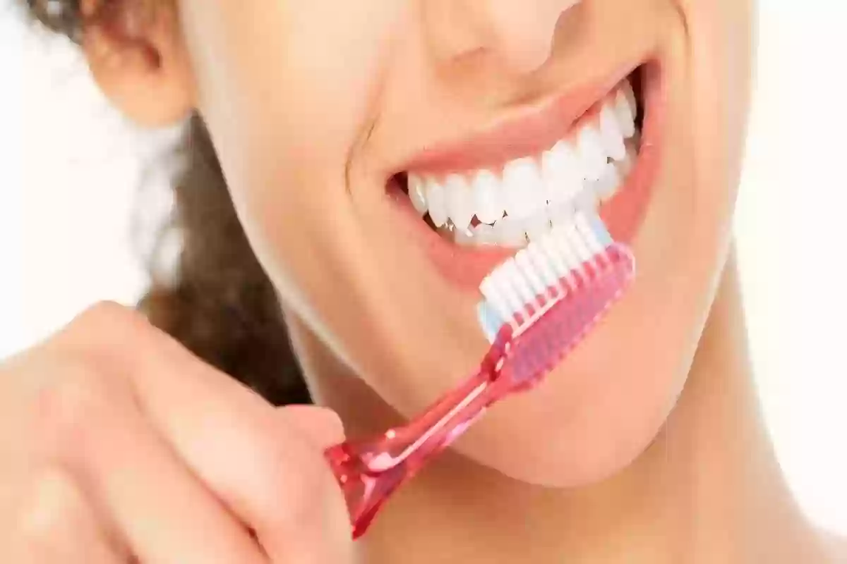 افضل معجون لتبييض الاسنان من الصيدلية في السعودية