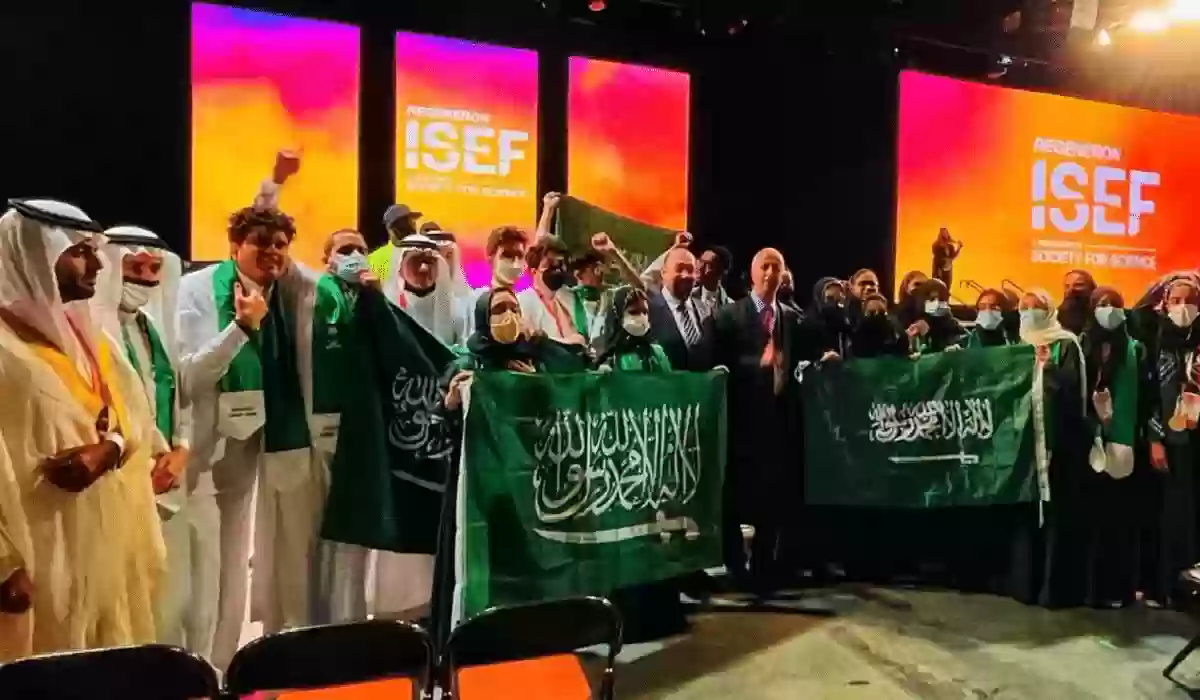 شاهد.. ردة فعل الطالبات والطلاب السعوديين لحظة إعلان فوزهم بجوائز علمية في معرض آيسف 2023.