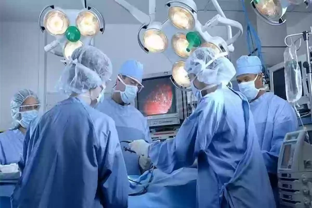 استشاري جراحة يكشف عما حدث عند دخوله غرفة العمليات لأول مرة