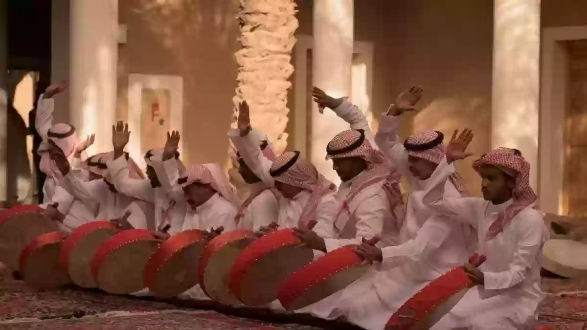 مواطنو السعودية يرقصون على 
