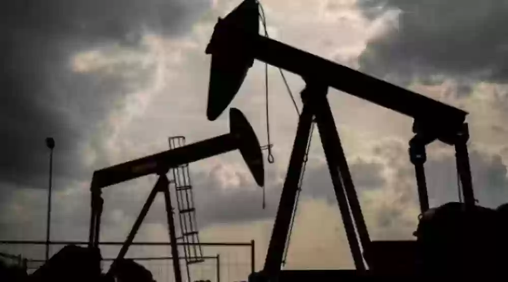 توترات سياسية جديدة تتحكم في أسعار النفط وتهدد استقراره