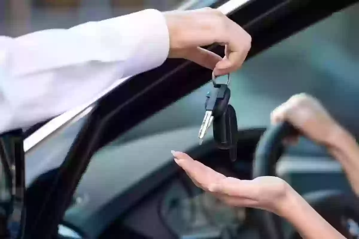 كم تبلغ رسوم نقل ملكية سيارة؟! المرور السعودي يجيب