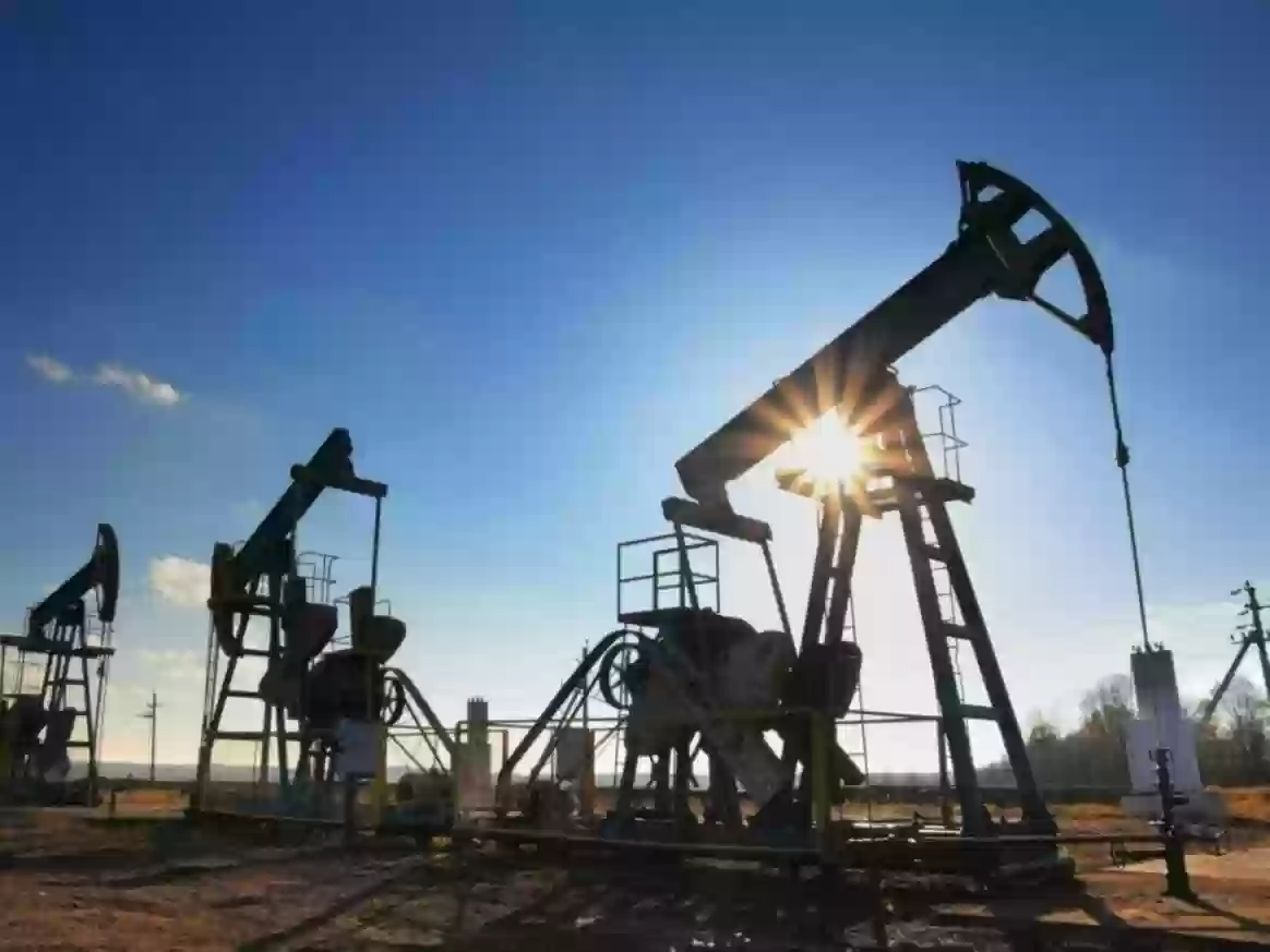 تراجع مخزون الطاقة الأمريكي يؤثر بالسلب على أسعار النفط