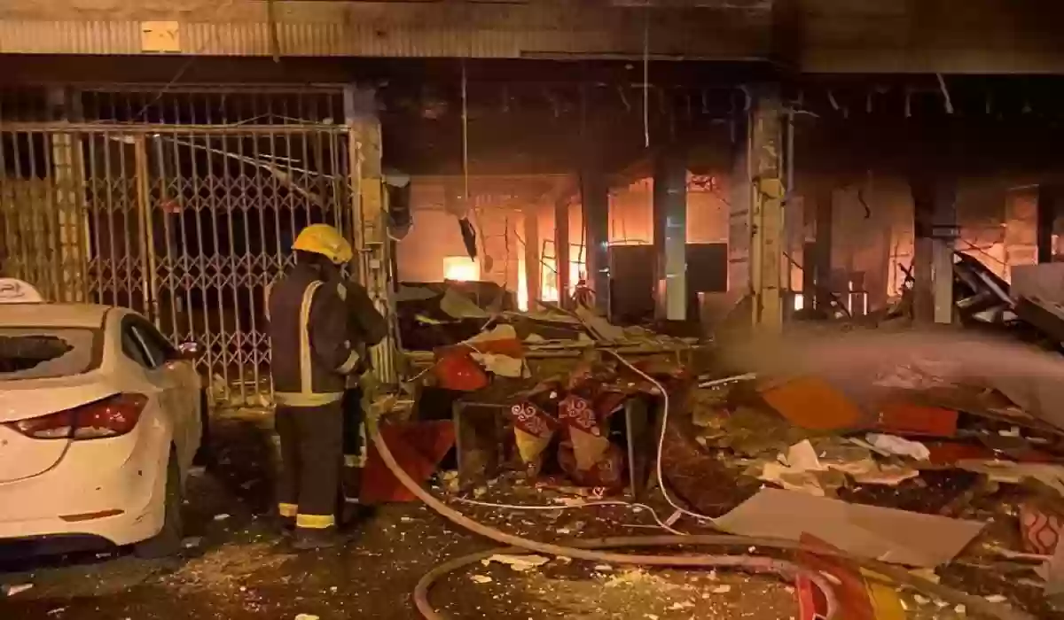 والسبب صادم.. “مدني الرياض” يُخمد حريقًا في مطعم بدون إصابات