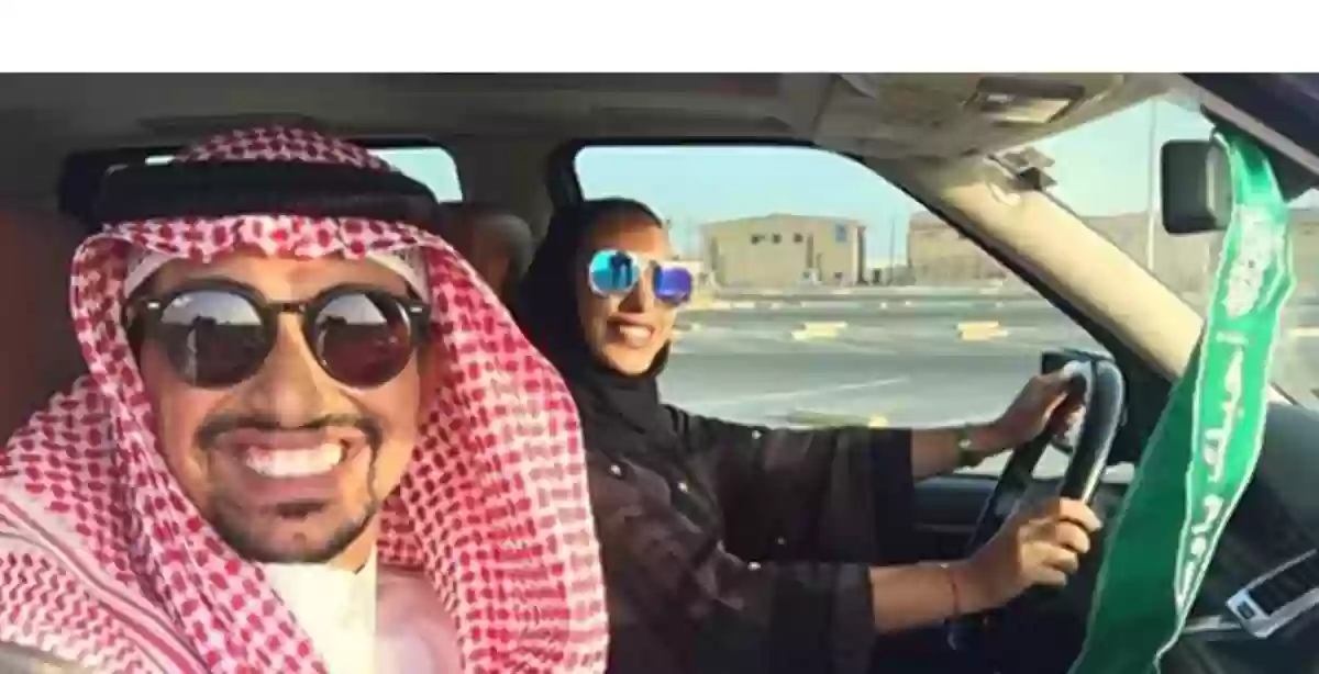 شاب سعودي يترك زوجته تقود المركبة أثناء عودتهما من مكة إلى جدة